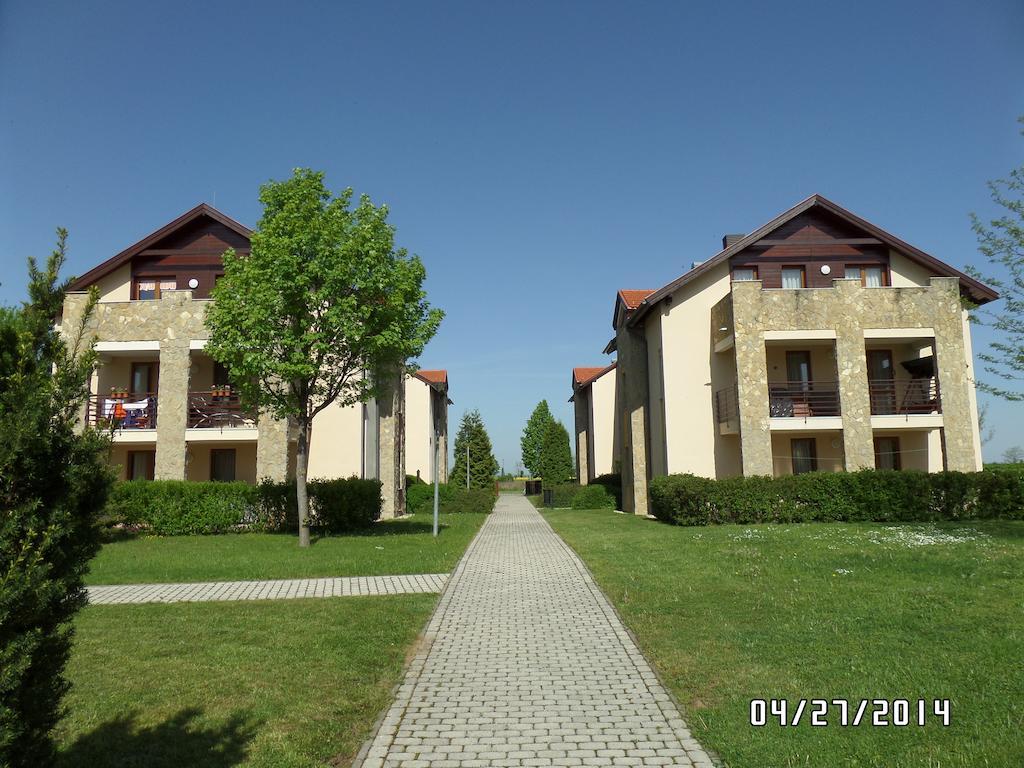 Apartament Nia Csaladi Apartman Bük Zewnętrze zdjęcie